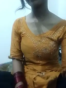 Candyy crushh online show from April 2026 04:21:02 PM