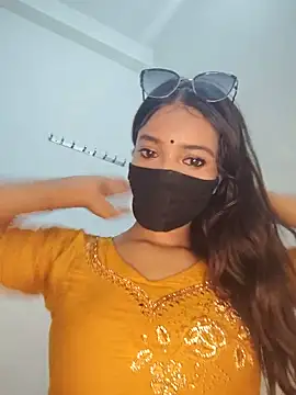 Candyy crushh online show from June 2026 08:17:01 PM