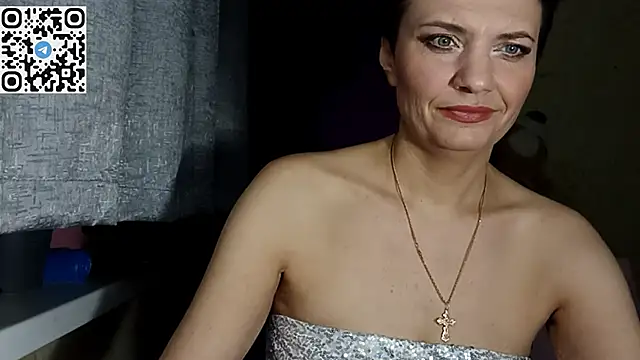 HotMamaQueen234 online show from April 2026 07:08:01 PM