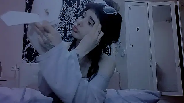 AllisonDeetz online show from April 2026 05:39:02 PM