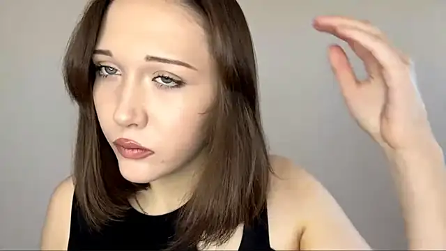 kiravings online show from April 2026 12:50:02 PM