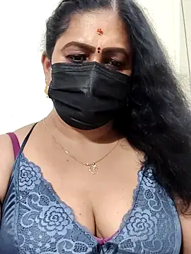 aishu mallu tamil online show from April 2026 09:02:01 PM