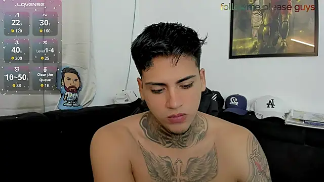 sweetlatinoboy online show from April 2026 11:14:02 AM