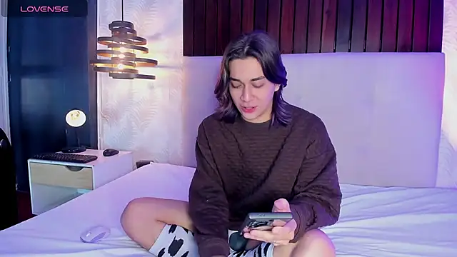 Keita Moon online show from April 2026 12:14:02 PM