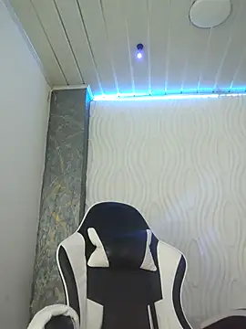 Melisa 14 online show from April 2026 04:08:01 PM