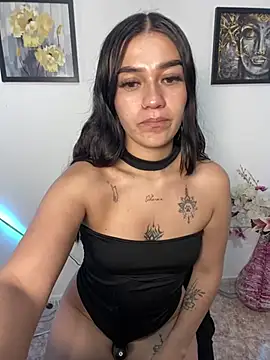 Snapshot of chloe_evans0 chatting on May 2026 04:07:01 AM chloe evans0 online show from May 2026 04:07:01 AM