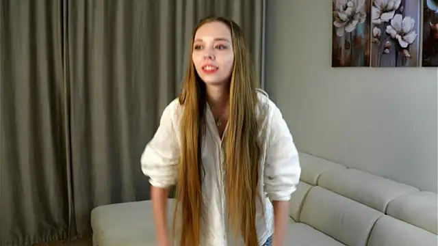 HermaFrain online show from April 2026 08:39:02 PM