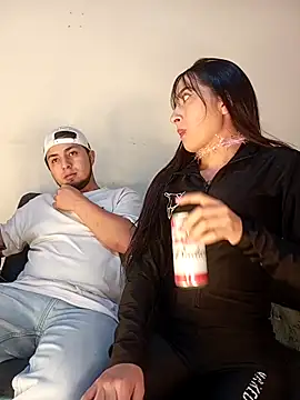 Wild-lovers18 online show from April 2026 04:01:01 AM