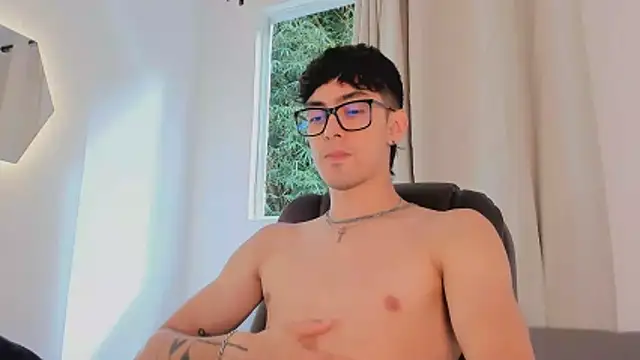 etham wolf1 online show from April 2026 08:42:02 PM