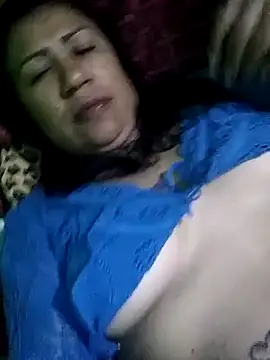 juliataylorhot online show from April 2026 02:10:01 AM