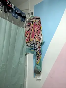 cristaal pink online show from April 2026 02:25:02 PM