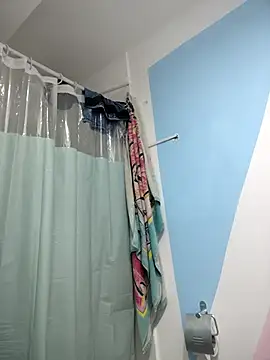 cristaal pink online show from April 2026 02:40:01 PM