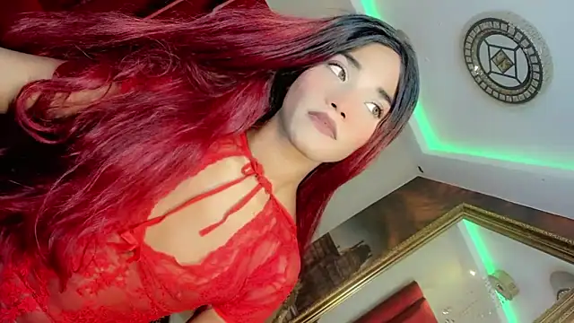 Snapshot of Paola_Delfino chatting on April 2026 05:30:01 PM Paola Delfino online show from April 2026 05:30:01 PM