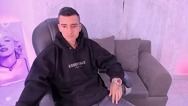 Ethann Boy online show from March 2026 10:04:01 PM