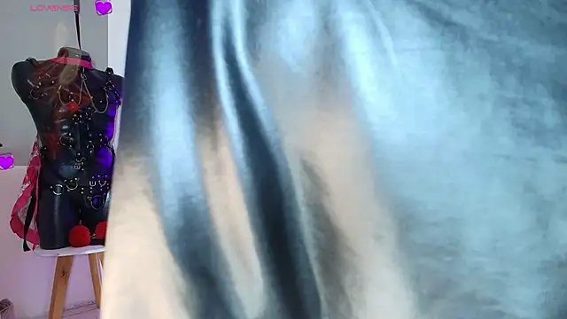 Zully Green online show from March 2026 03:10:01 AM