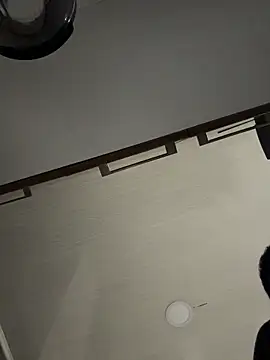 LeonBlazze online show from April 2026 02:11:02 AM