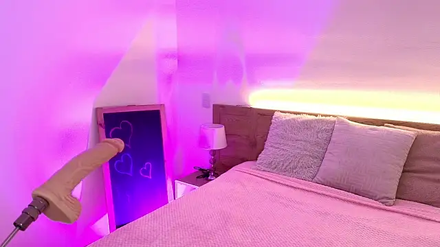 Amber Palmer online show from March 2026 08:30:01 PM