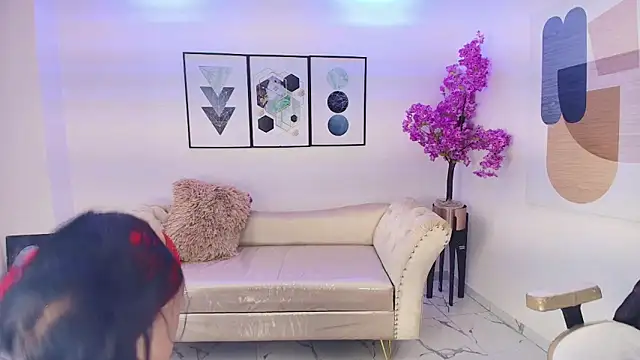 Kitty  meow online show from April 2026 12:44:02 PM