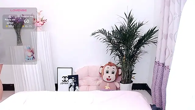 Evelyn-007 online show from March 2026 05:41:02 AM