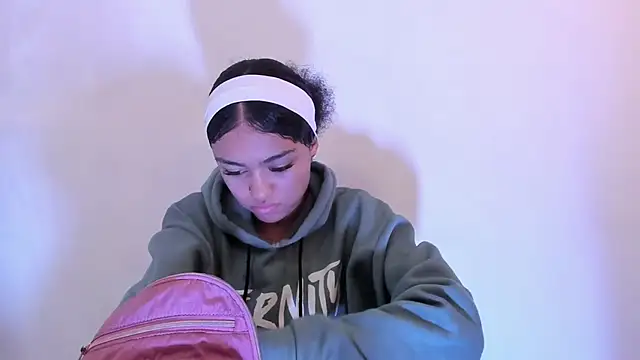 Alaia2 online show from April 2026 12:20:02 PM