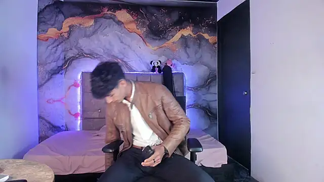 MaxiimoRomano  online show from April 2026 02:07:02 PM