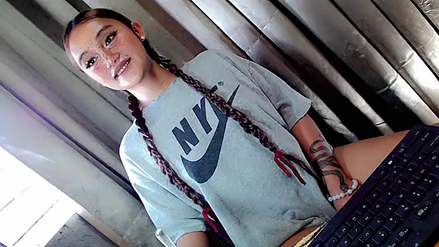 Jessicasfantasy online show from March 2026 01:43:02 AM