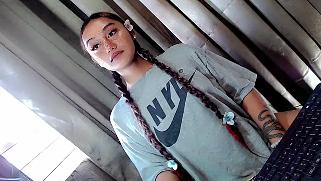 Jessicasfantasy online show from April 2026 04:32:01 AM