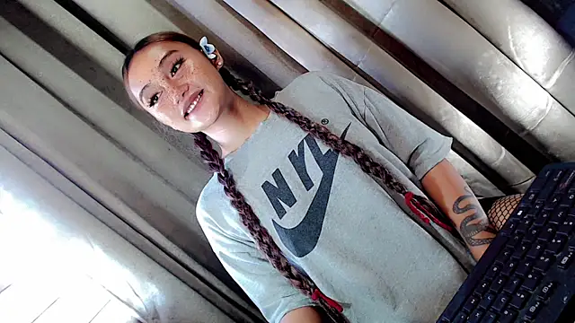 Jessicasfantasy online show from April 2026 01:55:01 AM