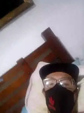 Amberes12 online show from April 2026 06:44:01 AM