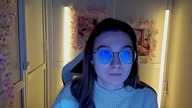 Mia kristal online show from April 2026 07:25:02 AM