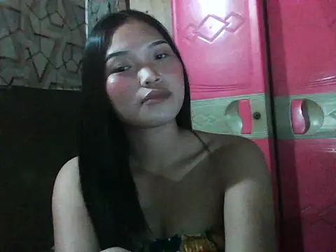 Snapshot of Pinayy_Thalia chatting on April 2026 02:47:02 PM Pinayy Thalia online show from April 2026 02:47:02 PM