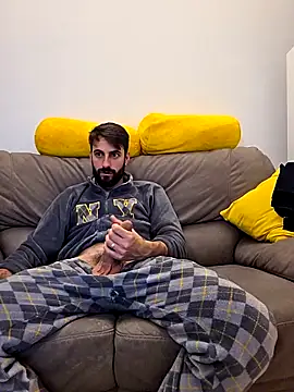 AmicisegretiITA online show from April 2026 07:52:01 PM