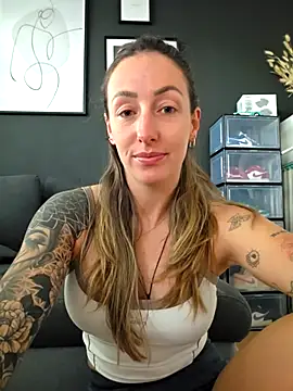 NicoleKaiser online show from April 2026 05:40:02 AM