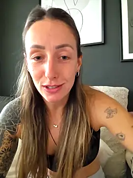 NicoleKaiser online show from April 2026 05:12:02 PM