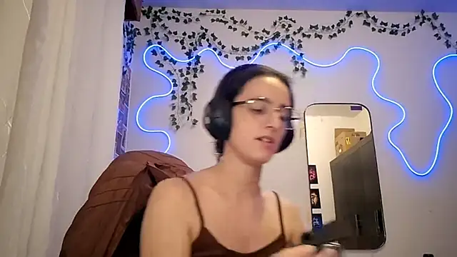 SanjuanaEytchison online show from April 2026 01:00:02 AM