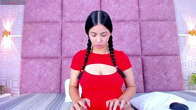 ZoeCooper1 online show from April 2026 03:24:02 PM