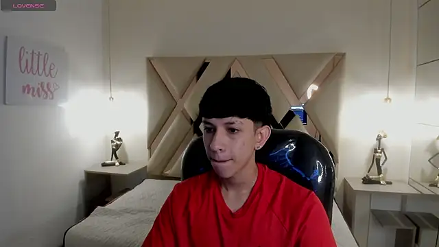 AdrianFranko online show from March 2026 12:32:01 PM