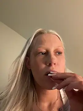 LeniMaria online show from March 2026 08:02:01 PM