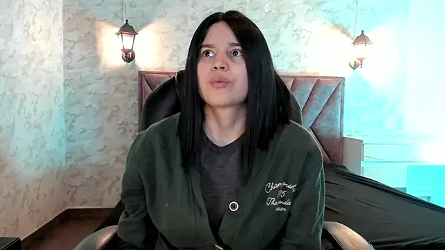 Cata black online show from April 2026 12:24:01 PM