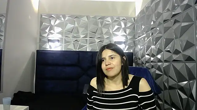 Cata black online show from May 2026 02:35:02 PM