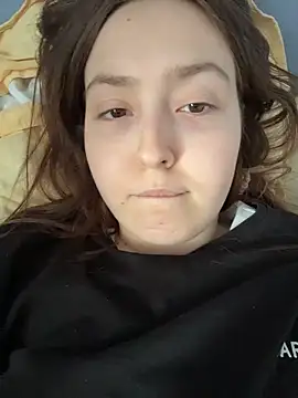 charmingggirl online show from April 2026 11:43:01 AM