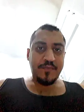 Layzie86 online show from April 2026 09:51:02 PM