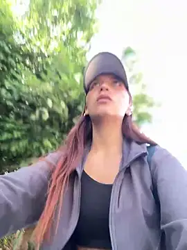 Queen Scatlett online show from April 2026 01:27:02 PM