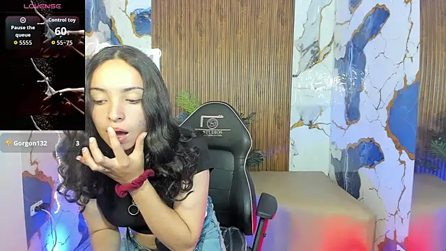 Alyce tay1 online show from April 2026 07:30:01 PM