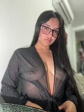 1 Scarllet  online show from April 2026 03:40:02 AM