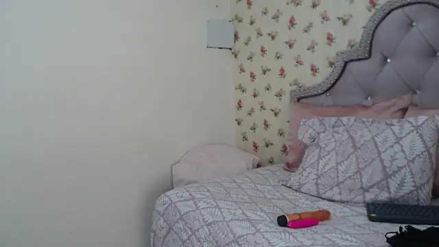 crystal watson0 online show from April 2026 01:30:01 PM