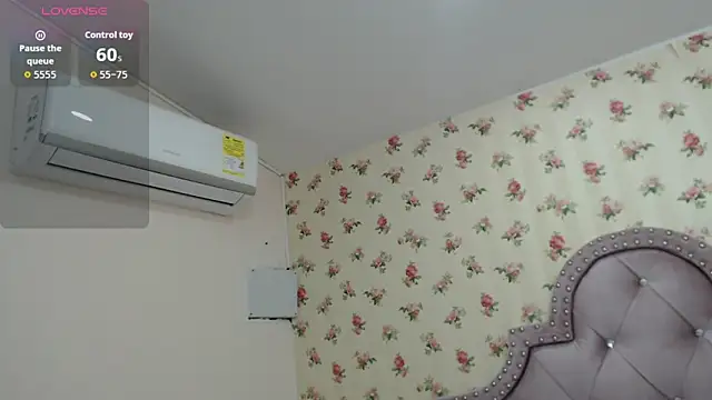 crystal watson0 online show from April 2026 12:42:01 PM