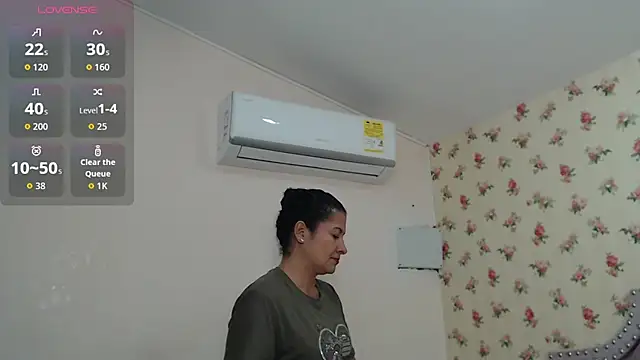 crystal watson0 online show from April 2026 01:25:02 PM