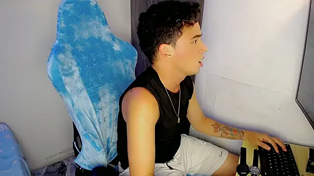 Mathias twinkk online show from March 2026 08:26:33 AM