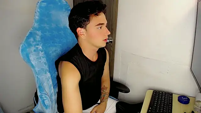 Mathias twinkk online show from March 2026 05:46:01 PM